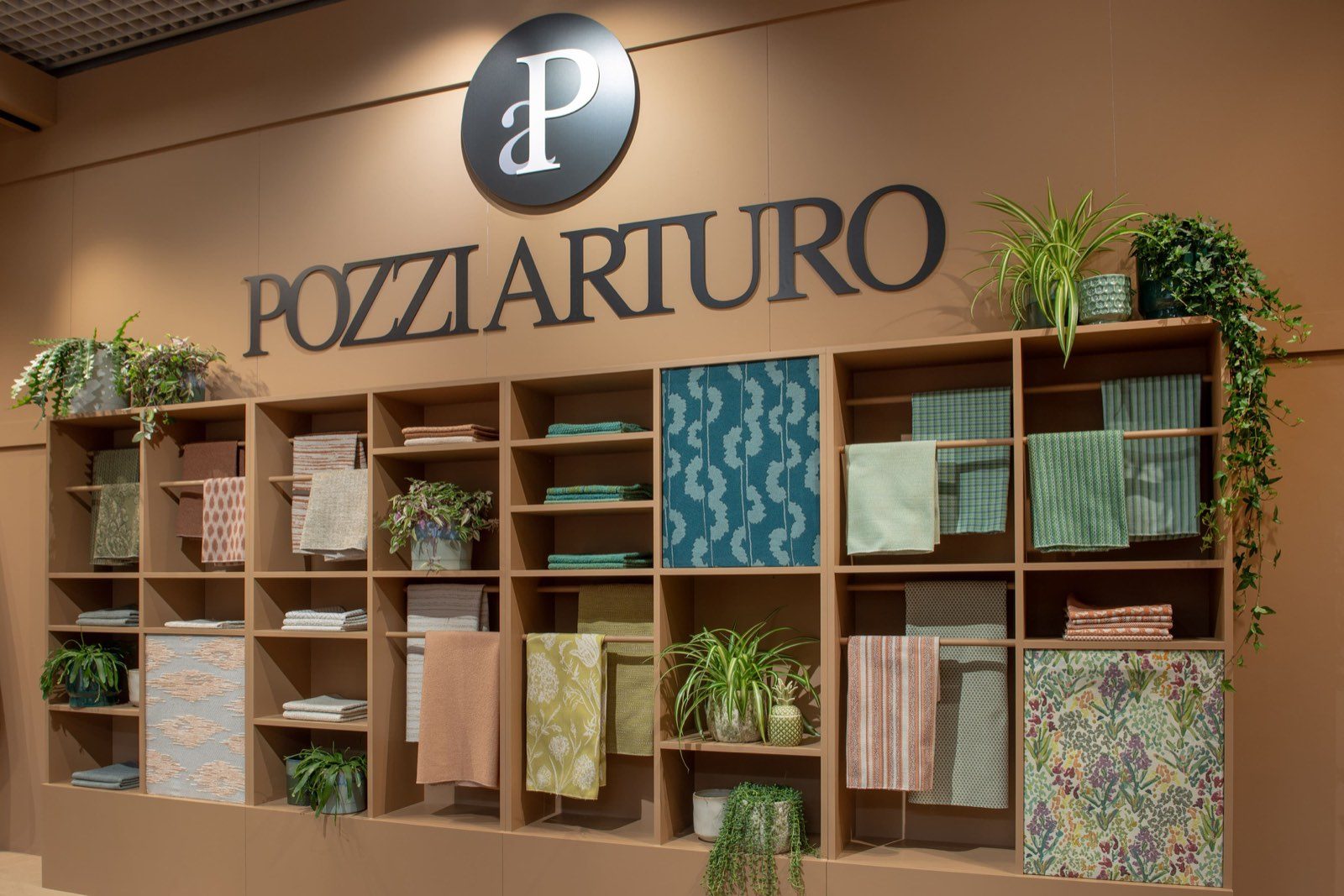 Palette colore delle nuove proposte tessili Pozzi Arturo 2024