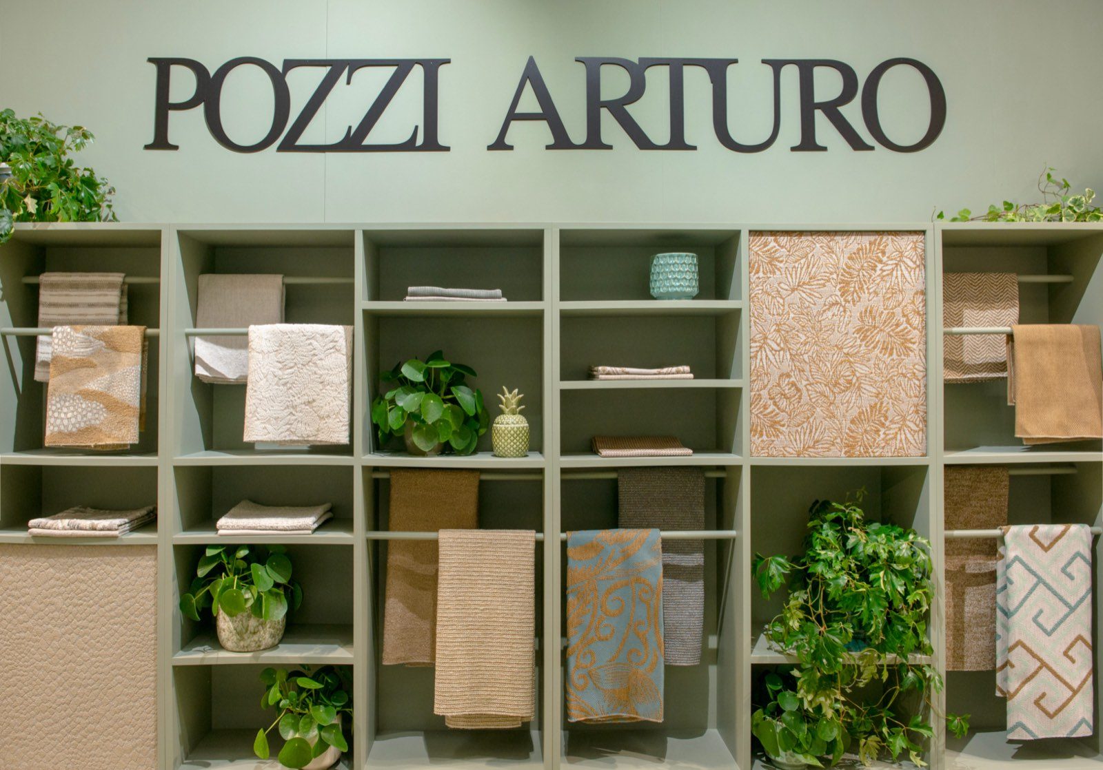 Palette colore delle nuove proposte tessili Pozzi Arturo 2025