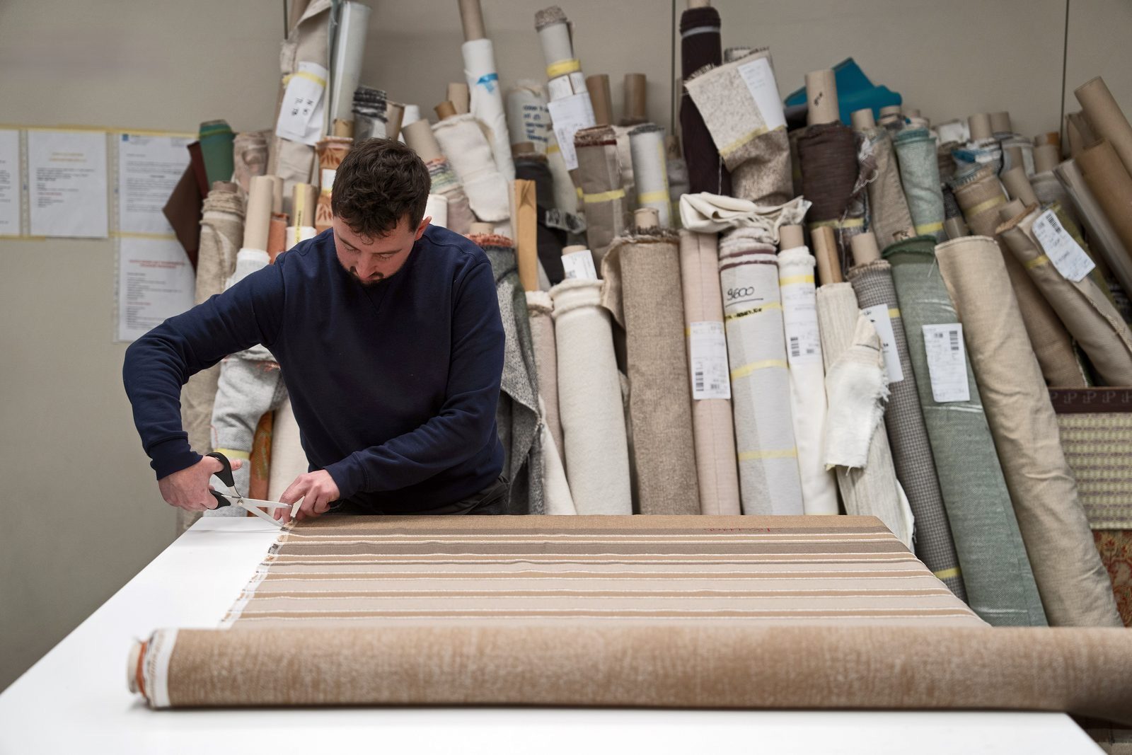Stock service — magazzino tessuti Pozzi Arturo