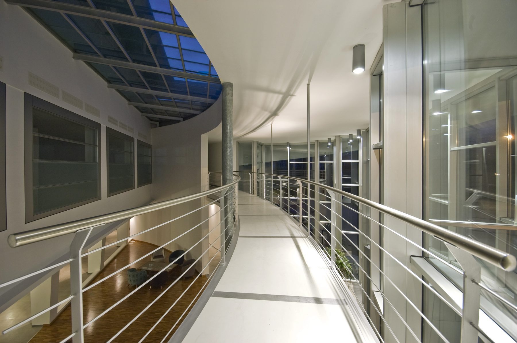 Interni dello stabilimento Pozzi Arturo